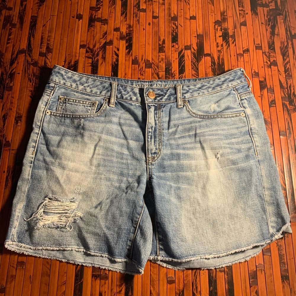American Eagle Outfitters shorts size 12
